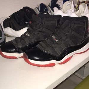 Jordan 11 Retro playoffs Red bottom Size 10.5